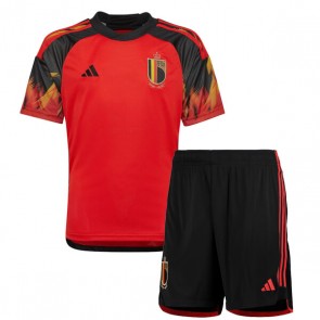 Belgien Replika Babytøj Hjemmebanesæt Børn VM 2022 Kortærmet (+ Korte bukser)